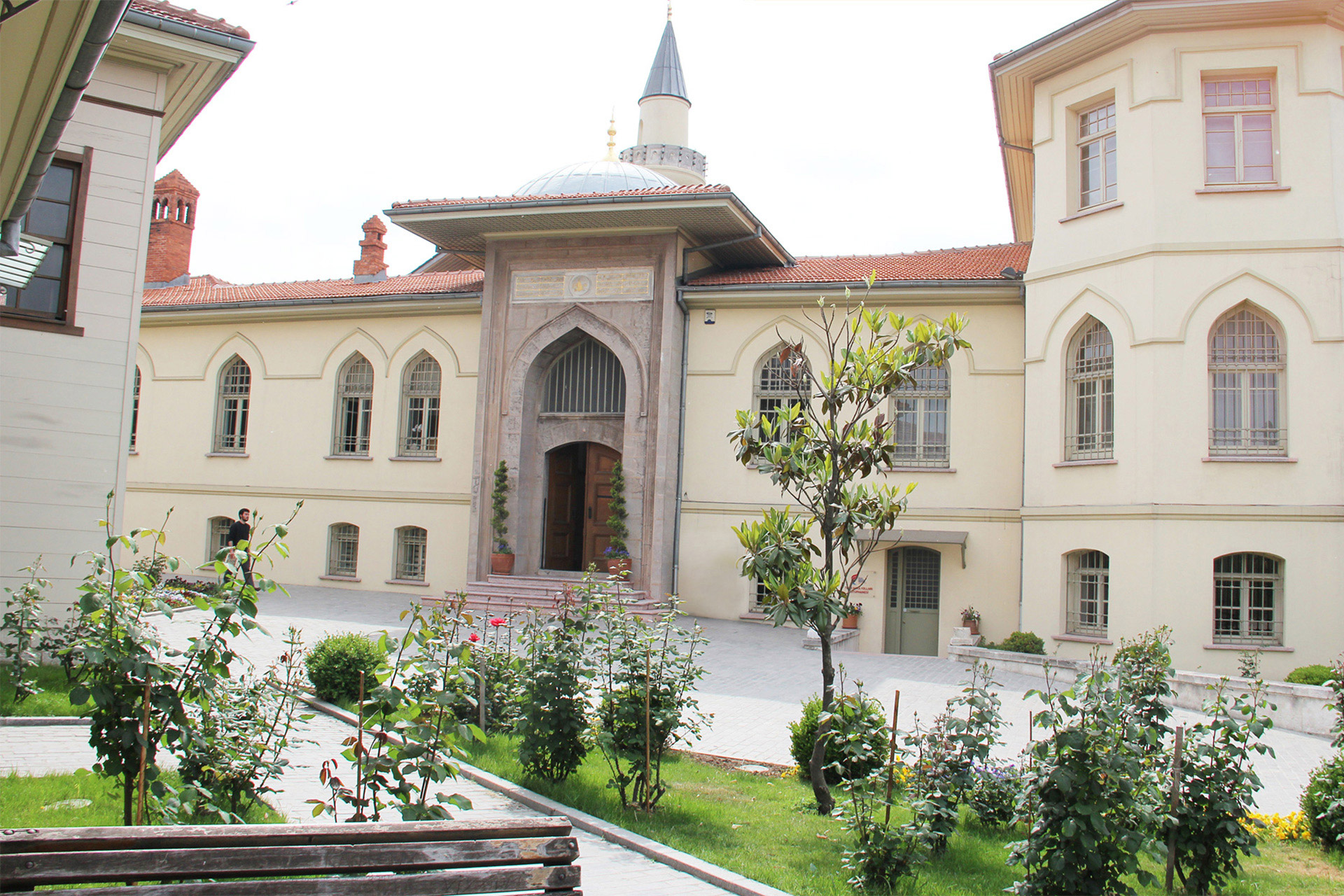 fatih sultan mehmet vakif universitesi