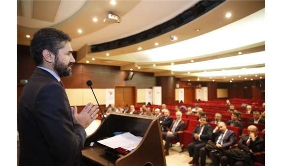 Enstitü Müdürümüz Prof. Dr. Recep Şentürk, Ali Emiri Kültür Merkezi'nde Konferans Verdi